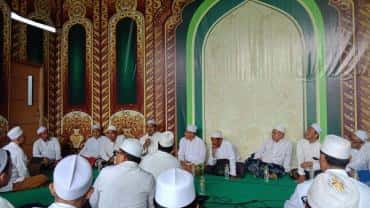Gandeng Pengurus Daerah Al Khidmah, Mahasiswa UIN Gus Dur Adakan Majelis Dzikir
