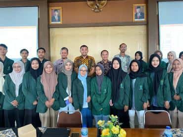 Company Visit ke BAPPERIDA Kabupaten Pekalongan: Mahasiswa Akuntansi Syariah Perdalam Pengetahuan tentang Implementasi Penyusunan APBD dan Anggaran Berbasis Kinerja
